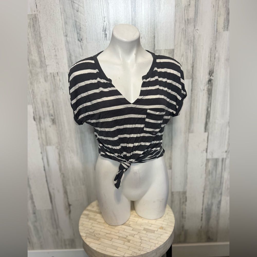 Adam Levine Top Womens Small Gray White Striped Tie Front V-Neck Pocket Tee